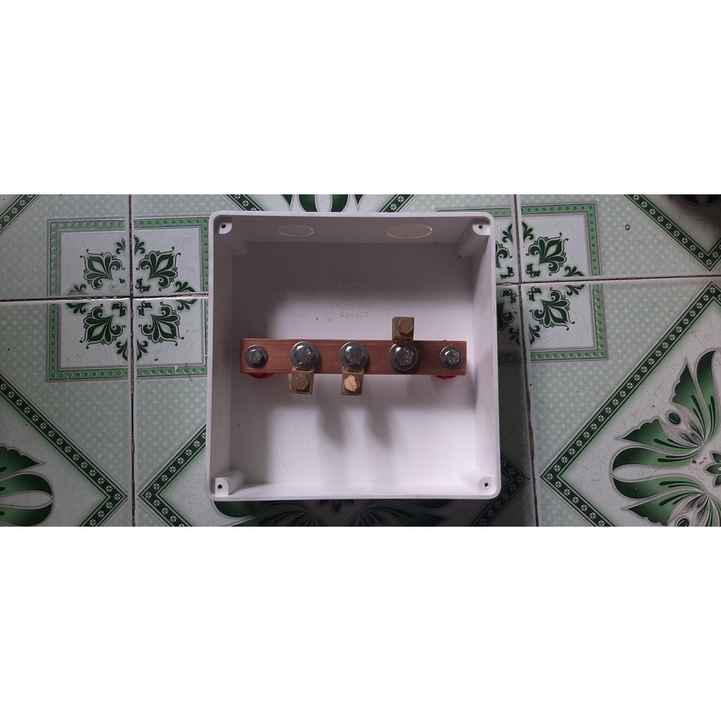 Hộp kiểm tra điện trở 200x200