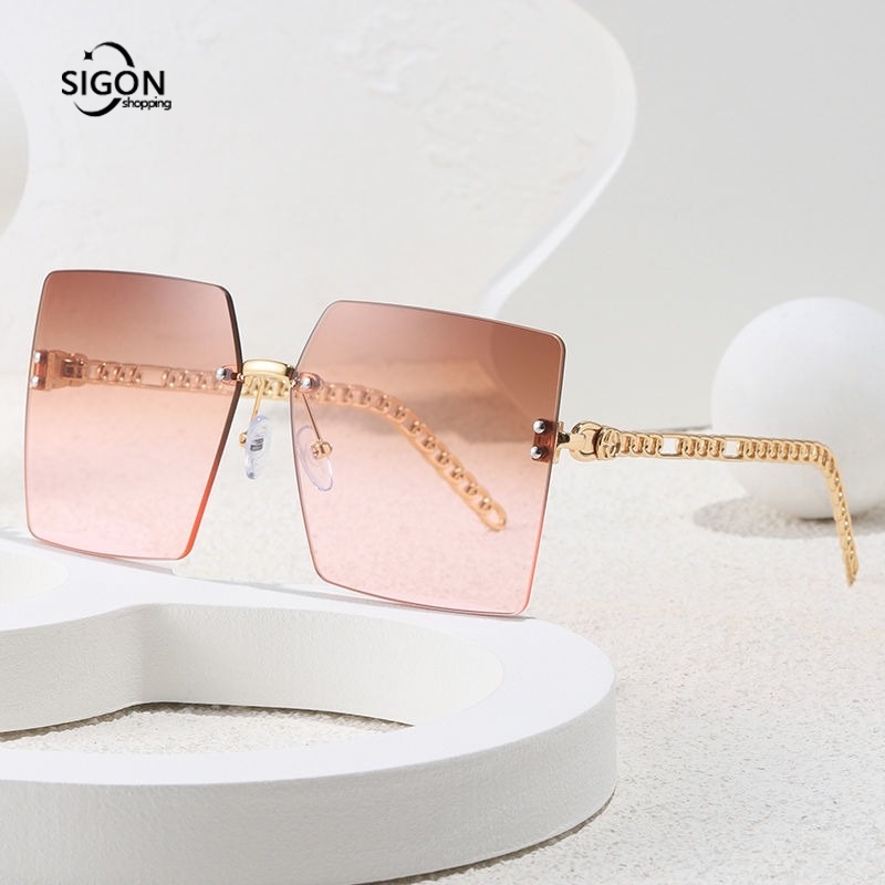 Kính mát gọng vuông chống bức xạ cho cặp đôi