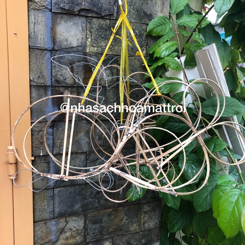 Khung làm lồng đèn cỡ từ 30cm đến 40cm tuỳ mẫu