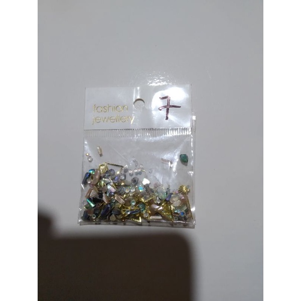 Hình champ trang trí móng nail đẹp nhiều mẫu