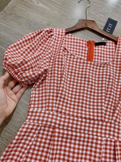 Váy maxi kẻ đỏ chất đẹp