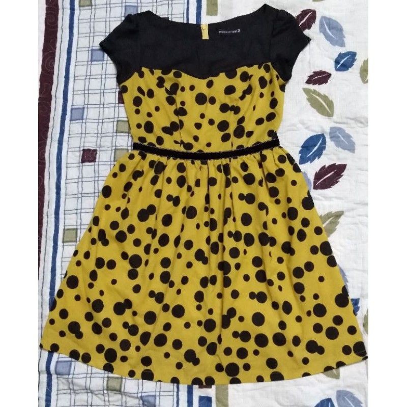 Váy chính hãng thanh lý