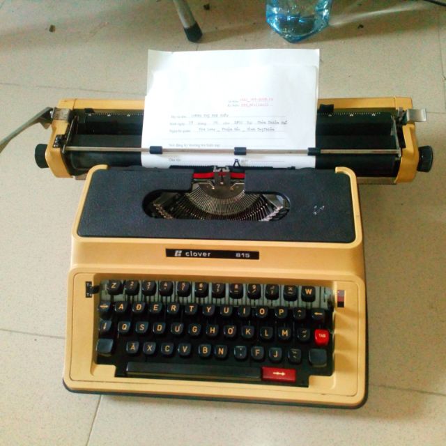 Máy đánh chữ K clover 815