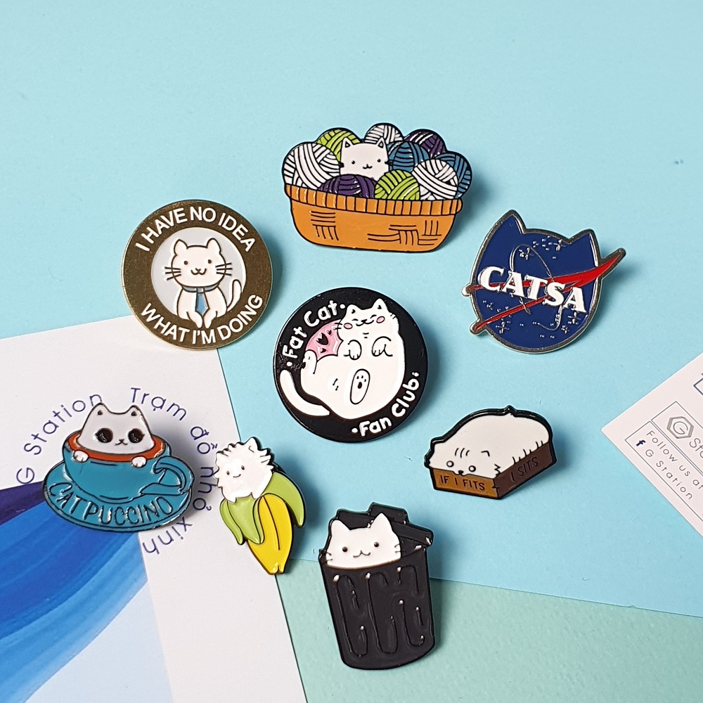 [40 MẪU] Pin cài áo gia đình mèo Cat brothers - GC415
