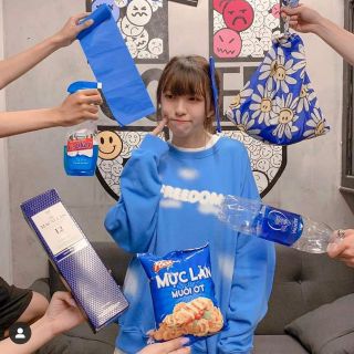 Áo sweater freedom tay dài siêu cute (kèm hình thật)