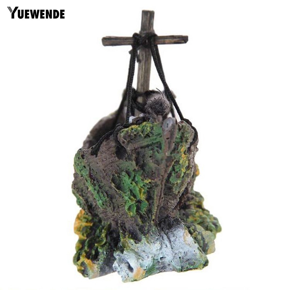 Mô hình tàu đắm bằng nhựa dùng trang trí hồ cá độc đáo