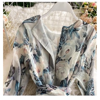 Váy lụa hoa dáng dài cổ tròn