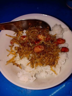 Cá mờm rim lạc