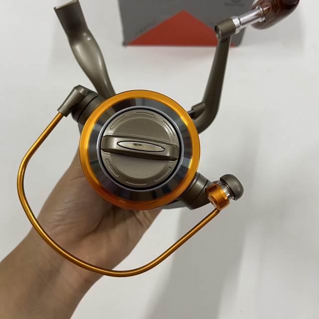 Máy câu Yumoshi LC siêu bạo lực