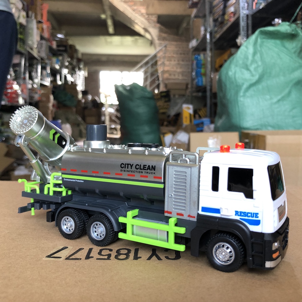 Đồ chơi xe ô tô KAVY phòng chống dịch bệnh, khử khuẩn bảo vệ môi trường phun được nước có nhạc và đèn