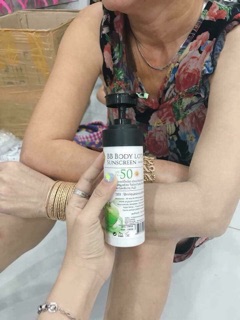 DƯỠNG TRẮNG MAKE UP BODY