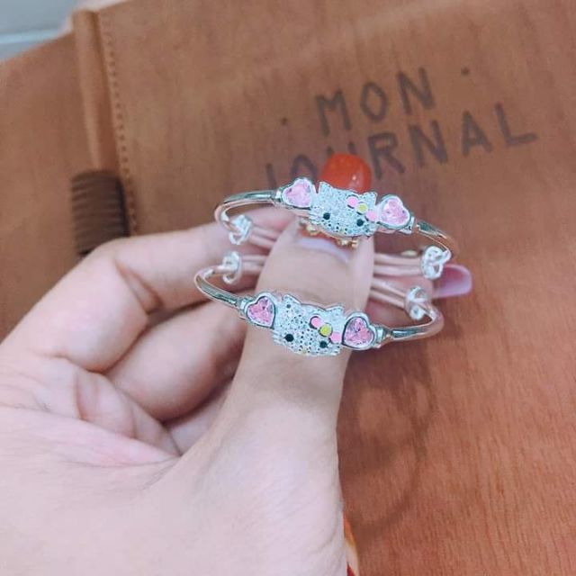 Sale vòng tay bé bạc s990