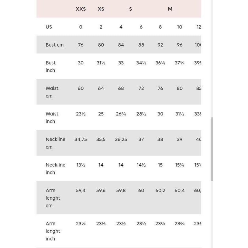 Áo phông HM thêu chữ love Mỹ Tâm / Áo phông trơn