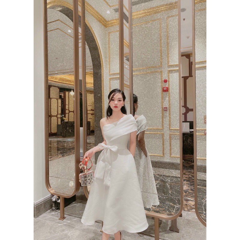 ĐẦM XOÈ LỆCH VAI NƠ