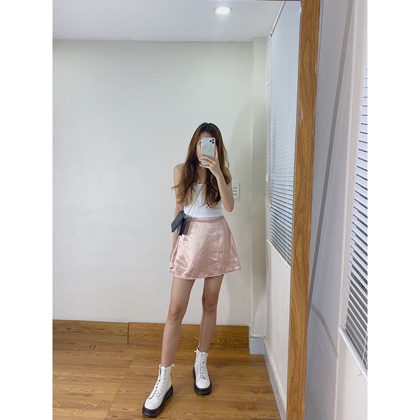 Chân váy lụa ngắn bồng bềnh có lót quần | BigBuy360 - bigbuy360.vn
