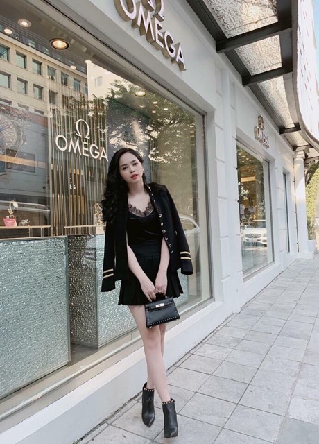 Dạ hoàng gia viền nhũ