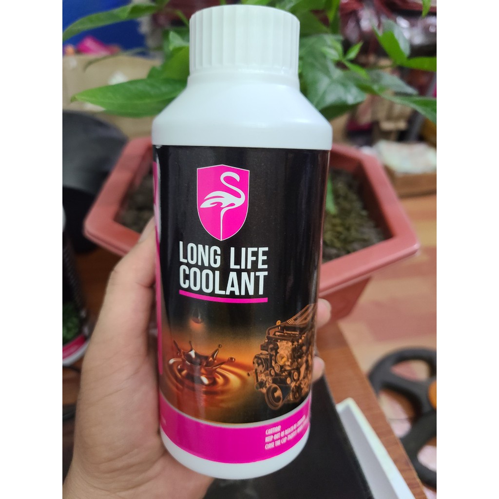 Chai Nước làm mát động cơ ô tô Flamingo Long Life CooLant F109R ( Nước Màu Hồng 500ml )