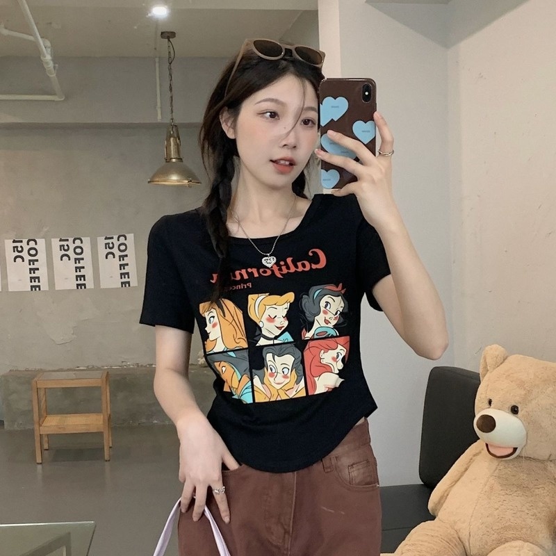 Áo Thun Crop Top Tay Ngắn Hở Vai In Họa Tiết Hoạt Hình Thời Trang Mùa Hè 2022 Cho Nữ