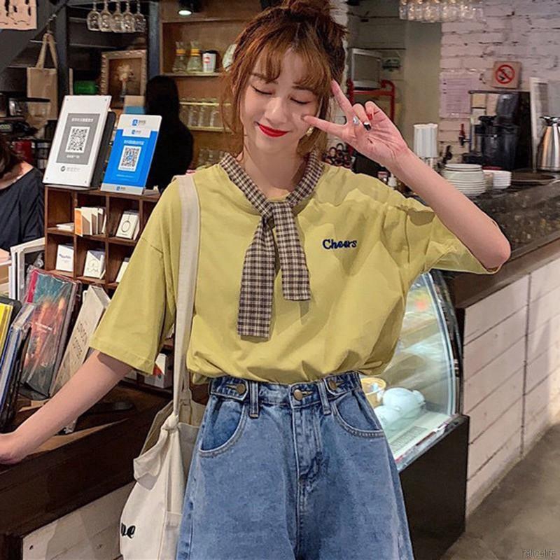 Áo thun nữ ngắn tay dáng rộng in chữ đơn giản