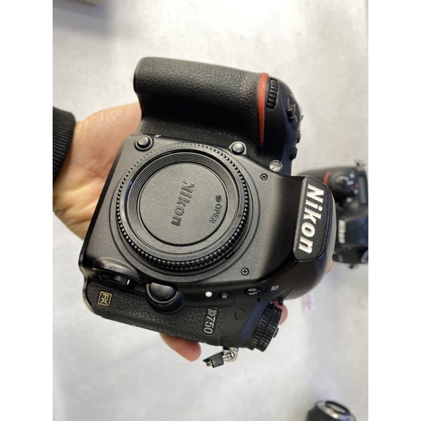 Máy ảnh Nikon D750
