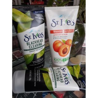 Sửa rửa mặt ST.IVES tẩy tế bào chết  Trà xanh, Mơ