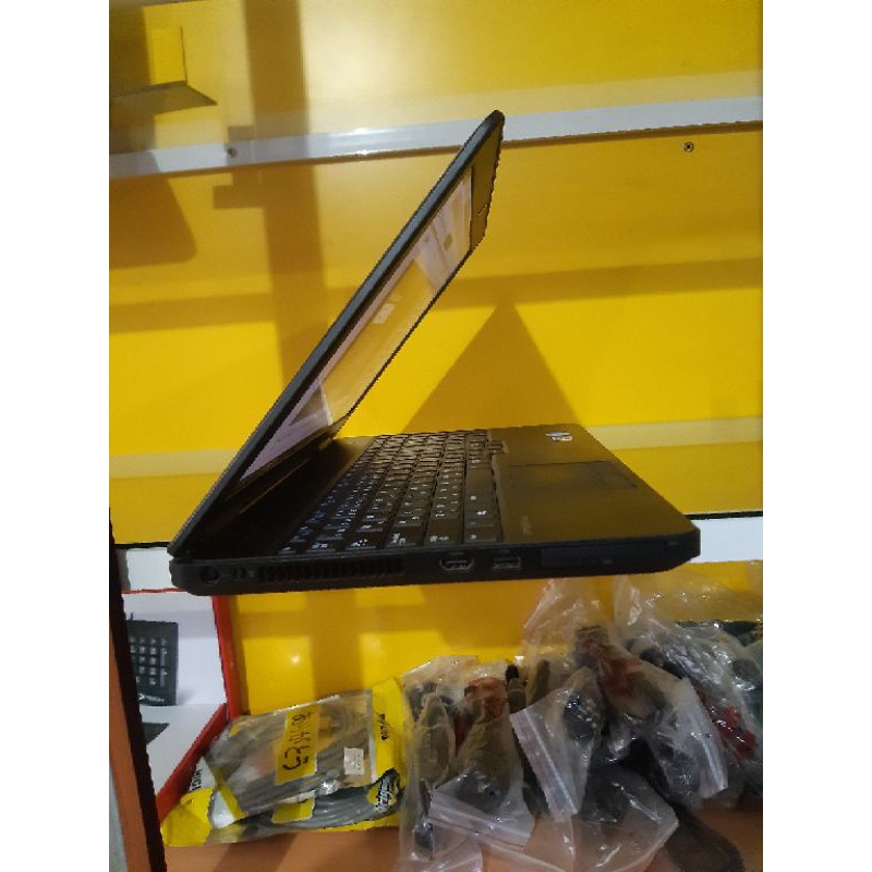 Laptop DELL E5540 i3 LIKE NEW NHẬT.