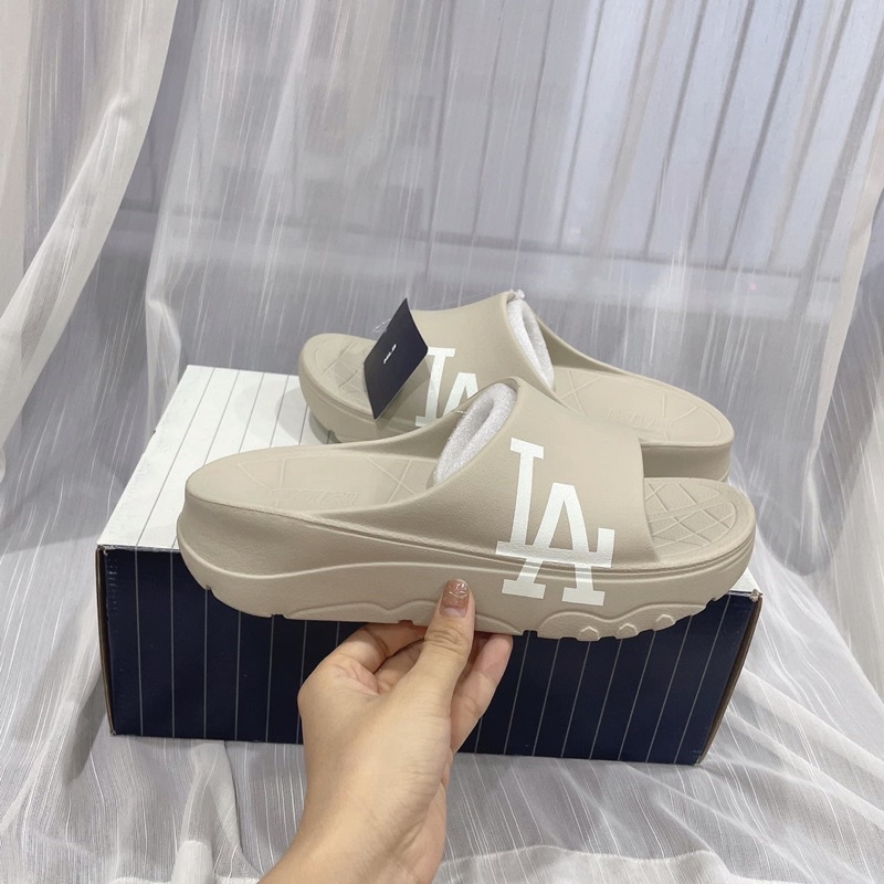 Dép quai ngang MLB CHUNKY SLIDE