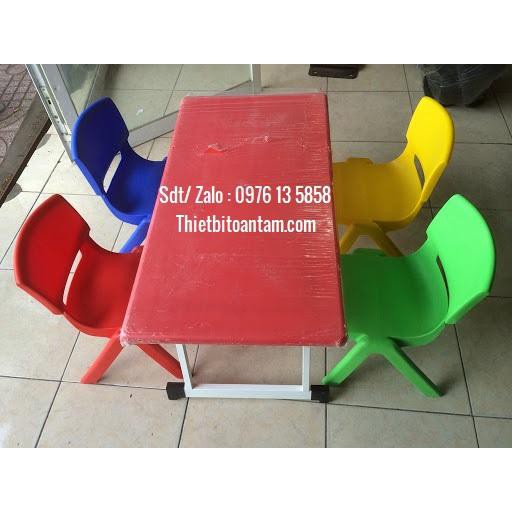 Bàn nhựa chân gấp dành cho trường mầm non | BigBuy360 - bigbuy360.vn