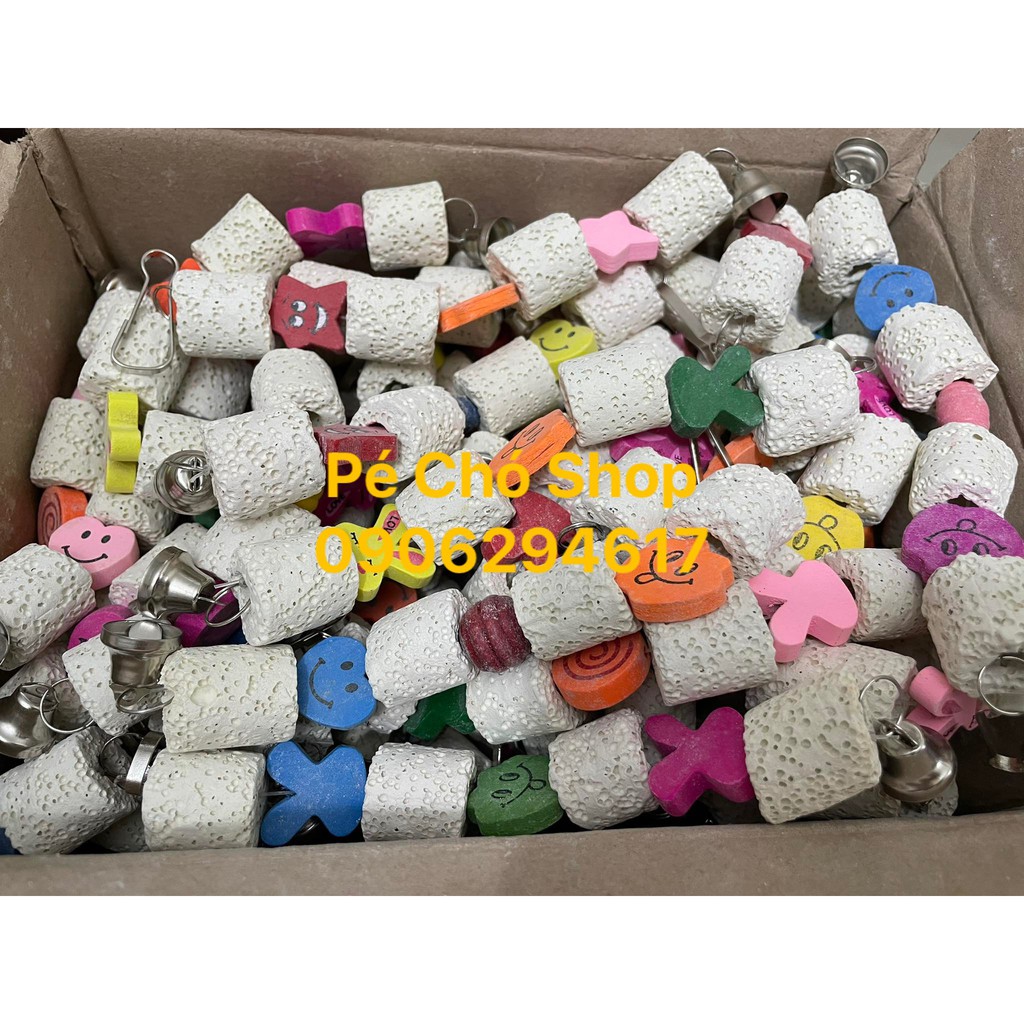 Dây bánh mài răng cho thú cưng hình mặt cười nhiều màu sắc.