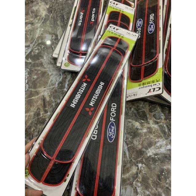 Nẹp bước chân xe ô tô chống trầy xước bậc lên xuống - miếng dán cao su bậc cửa xe hơi bộ 4 miếng chữ SPORT