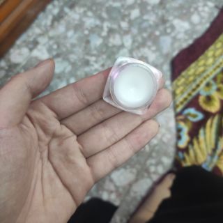 Son handmade vị chuối/lip balm banana 100% natural