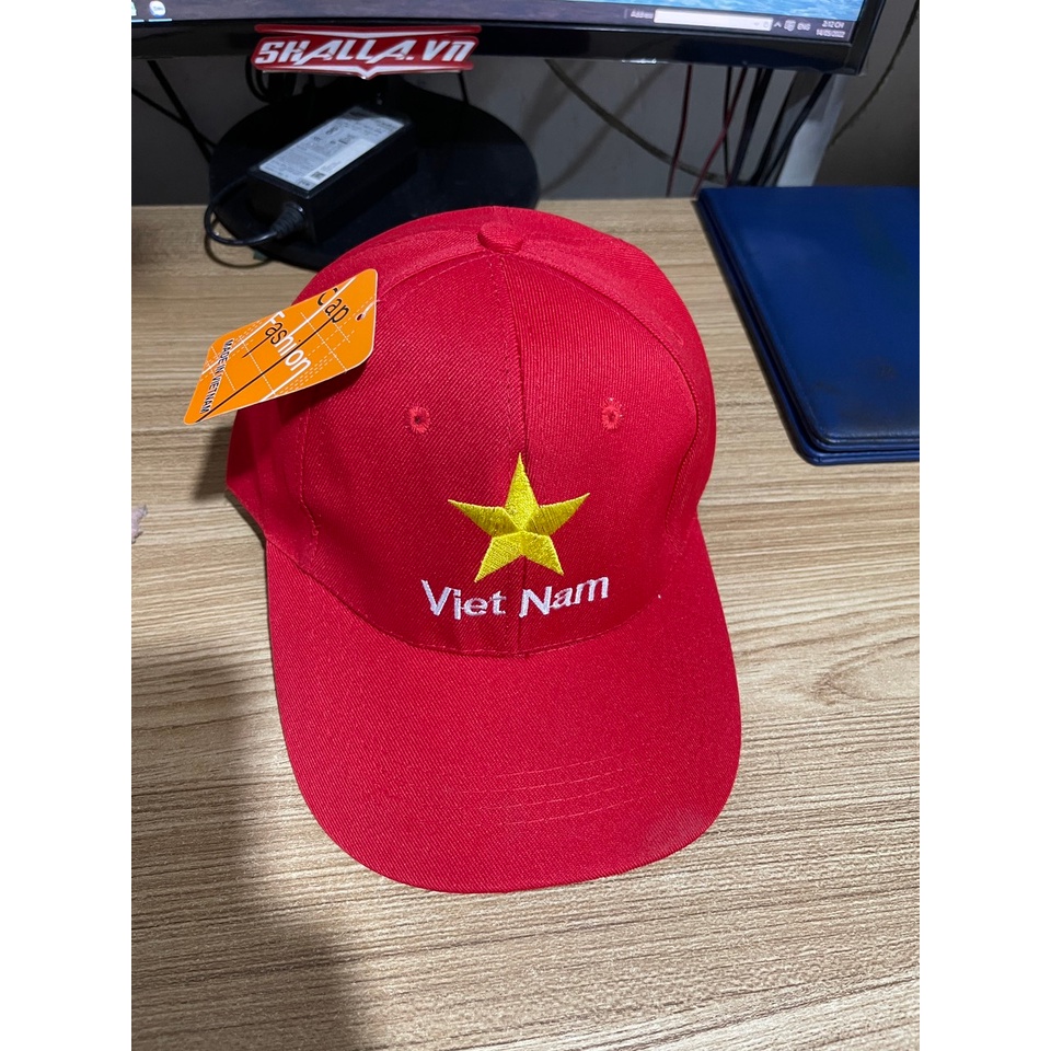 Mũ lưỡi trai nón kết cờ đỏ sao vàng việt nam K15