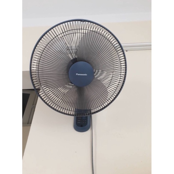 Mua Quạt treo tường Panasonic F 409MB có điều khiển hẹn giờ chính hãng ...