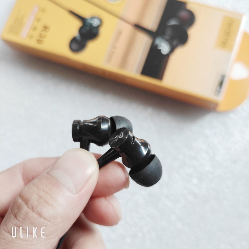 Tai nghe dây R39 hỗ trợ mic, jack 3.5 cùng thiết kế dây xoắn, chống rối
