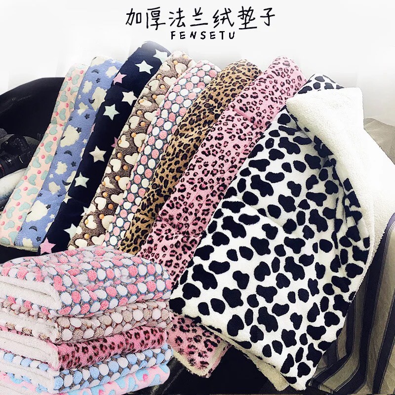 Thảm 2 Mặt Hoa Văn Cho Thú Cưng