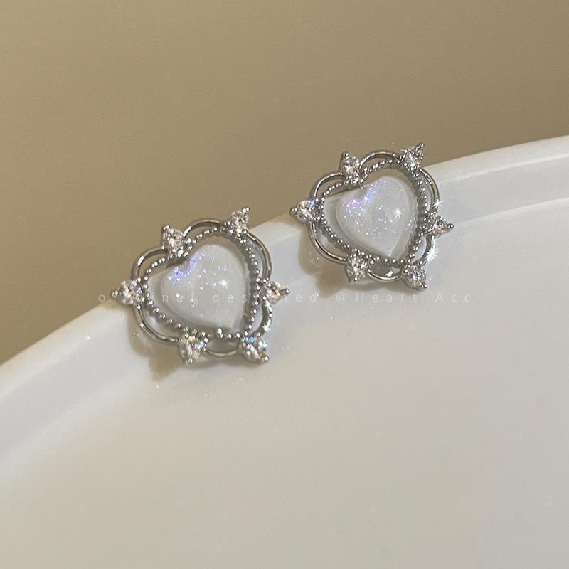 Bông Tai Hình Trái Tim Đính Đá Đơn Giản Phong Cách Nhật Hàn