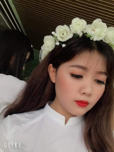 Hoa lụa kỷ yếu