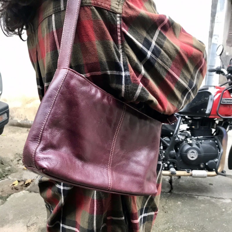 Túi xách kẹp nách da thật si, đã bao gồm phí shopee