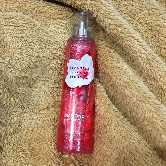 «Mẫu Thử» 🎈 Xịt Thơm Có Nhũ Bath & Body Works Fine Fragrance Mist Hương - JAPANESE CHERRY BLOSSOM DIAMOND SHIMMER MIST❃