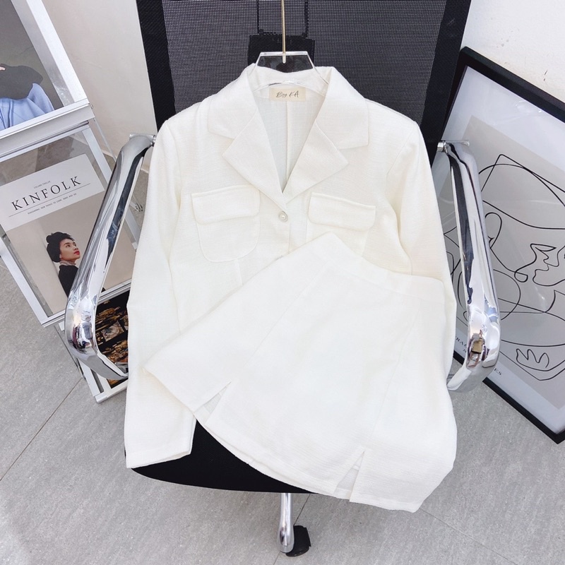 SET ÁO CROPTOP TAY DÀI TRẮNG + CHÂN VÁY XẺ LÓT QUẦN