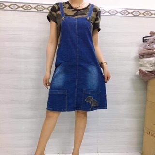 Quần Jeans yếm chốt cho khách 870