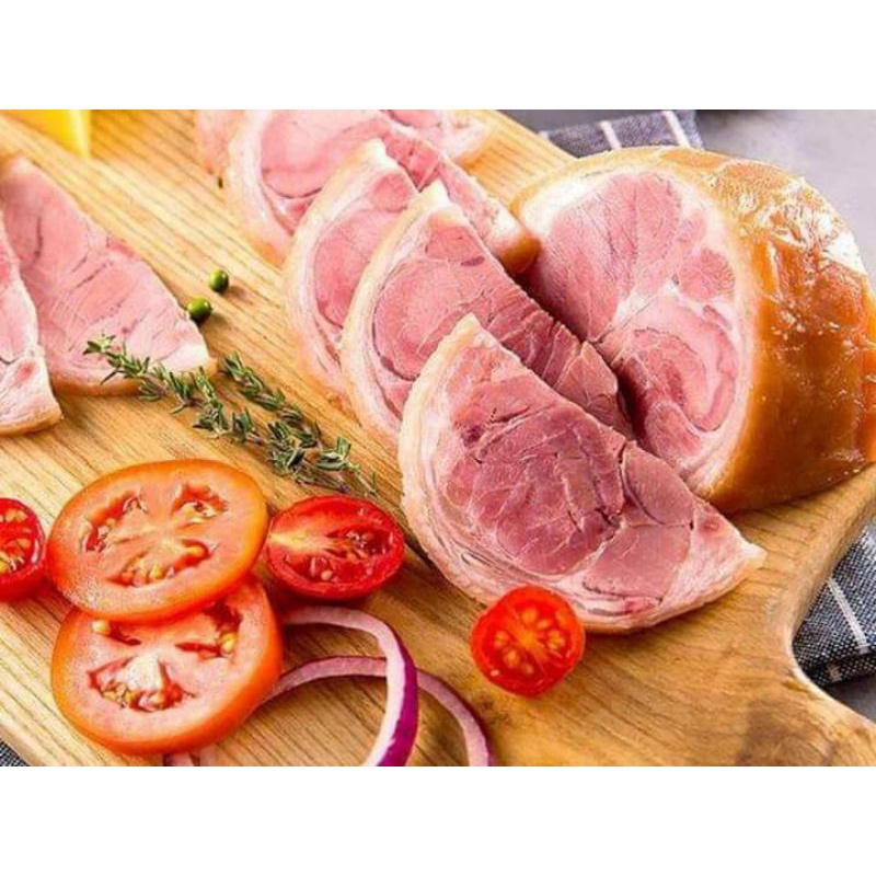 Chân giò heo hun khói