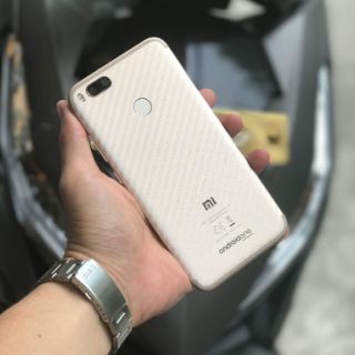 Xiaomi Mi 5X / Mi A1 - Miếng Dán Lưng Vân Carbon