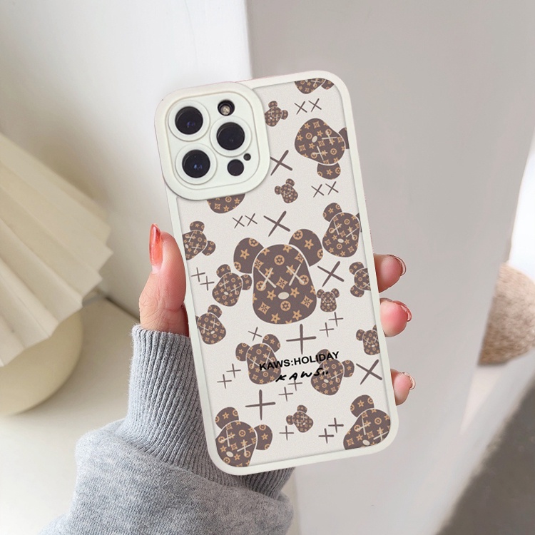 Ốp lưng iphone cạnh vuông lỗ camera kaws holi 6/6splus/7/7plus/8/8plus/x/xr/xs/11/12/13/pro/promax-SALE HOT U3-10