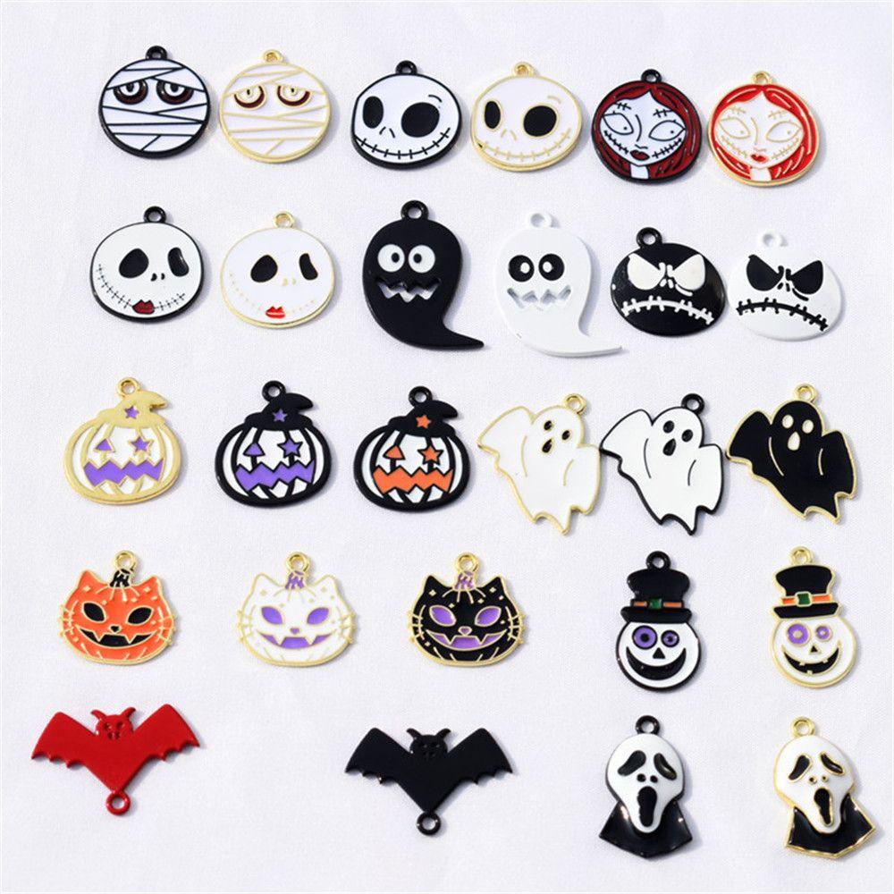 Bộ 2 Vòng Tay Mặt Hình Bí Ngô/ Dơi/ Ma/ Dơi Tráng Men Dễ Thương