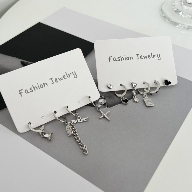 Arin Khuyên Tai Dây Xích Hình Trái Tim Màu Đen Phong Cách Đường Phố Nhật Hàn Cá Tính Dành Cho Bạn Nữ