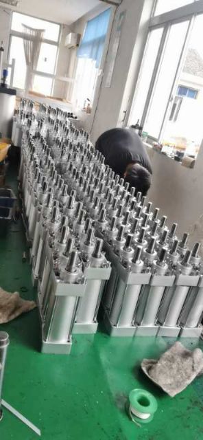 Xy lanh khí SC 63x150