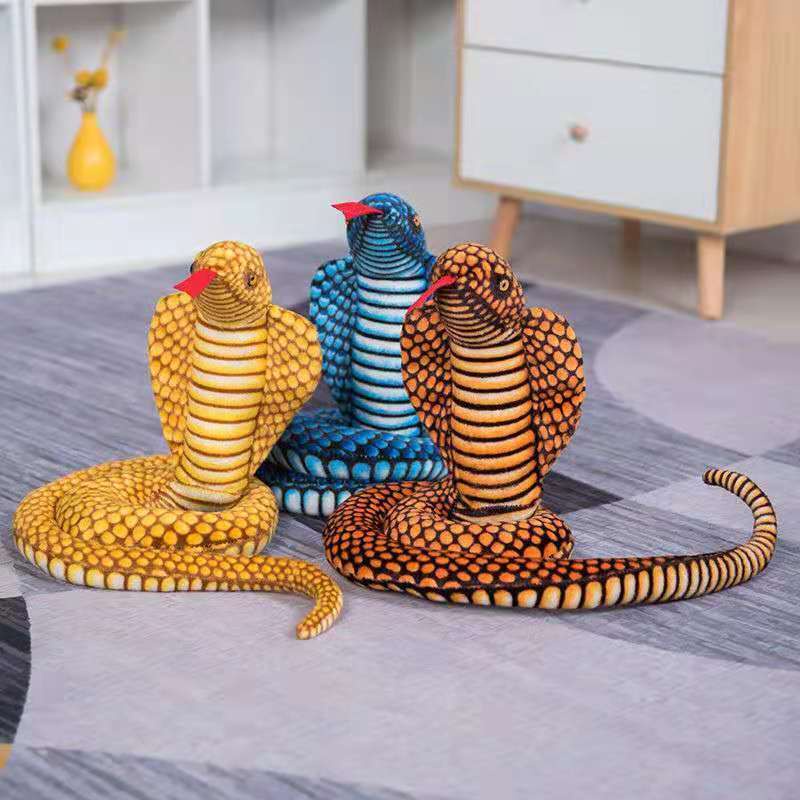 Rắn cao su. Thú Nhồi Bông Hình Rắn Hổ Mang Sinh Động