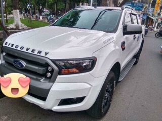Chữ Discovery gắn đầu xe