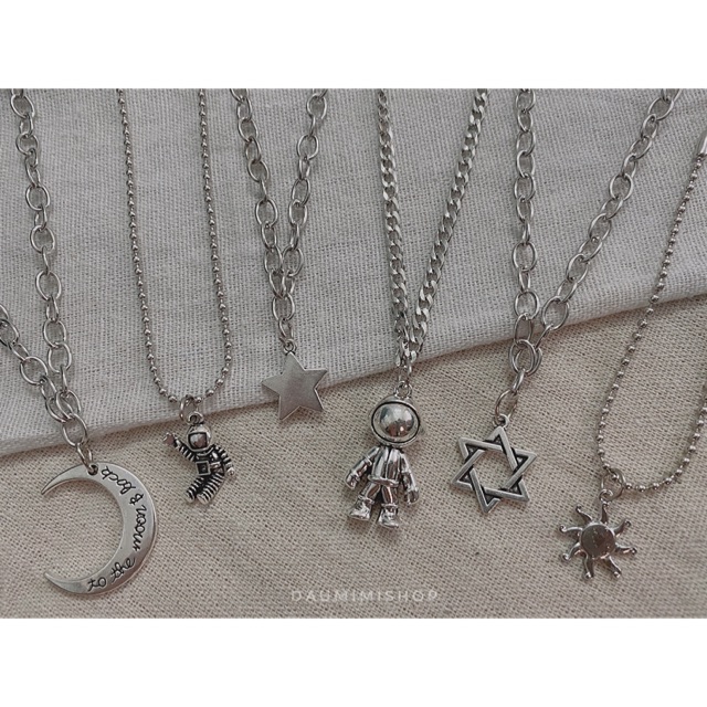 Dây kim loại vũ trụ